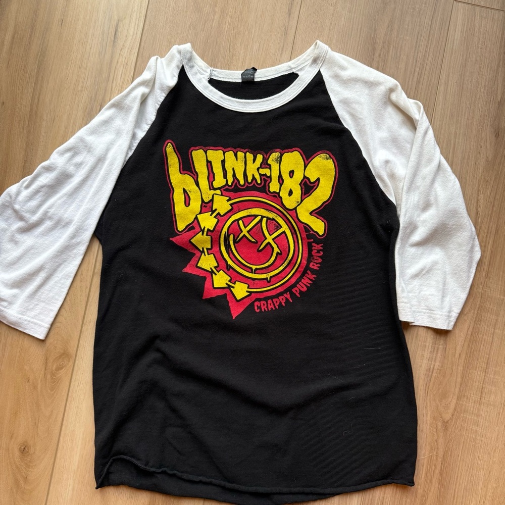 Blink 182 tour merch